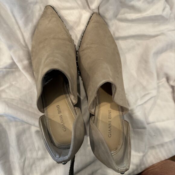 gianni bini Beige Leather Studded Block heels Size 8M Rockstud - Picture 2 of 8